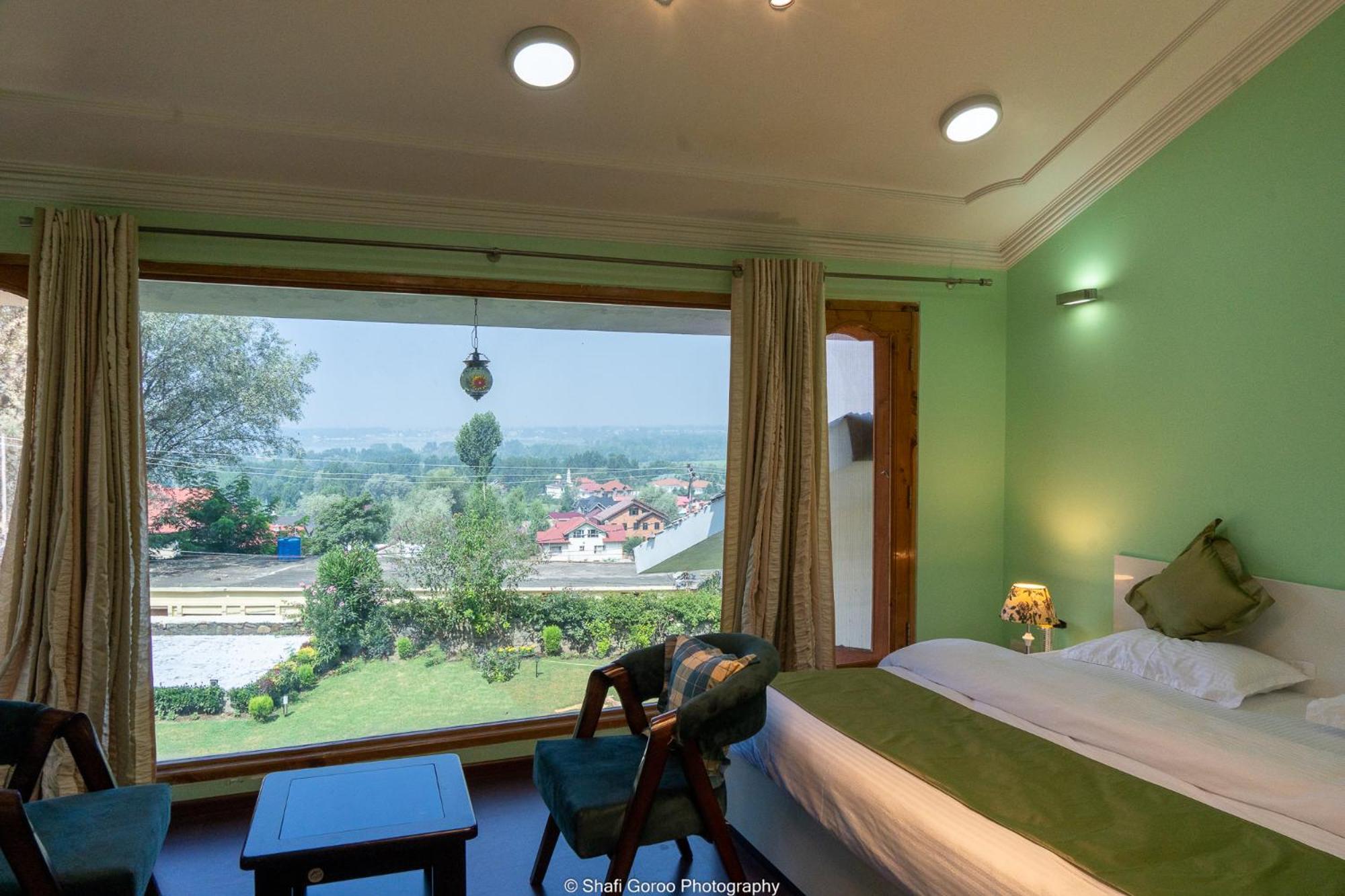 Orania Hotell Srīnagar Eksteriør bilde